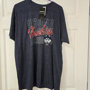 University of Conneticut Huskies Men's Captivating Brand T-Shirt Blue Sz XL NWT